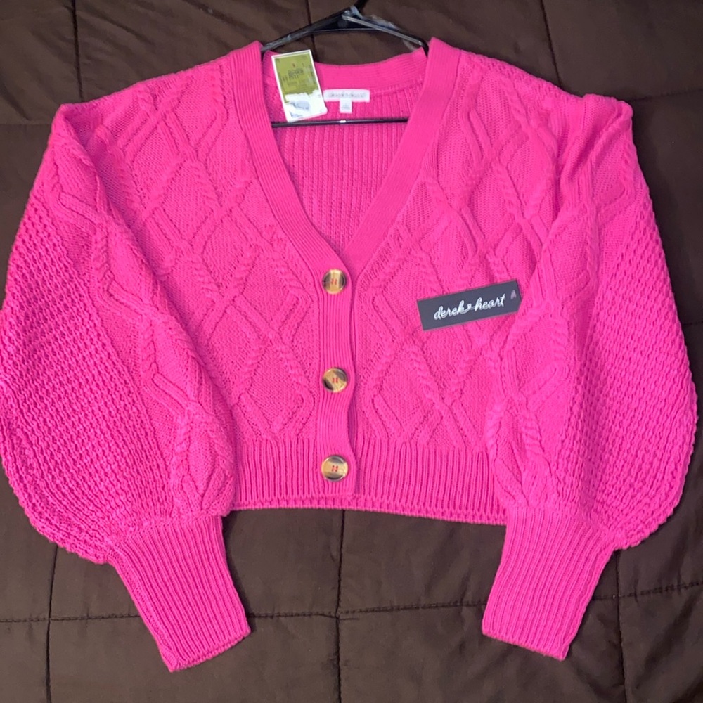 ⭐️NWT Derek heart cardigan sweater
